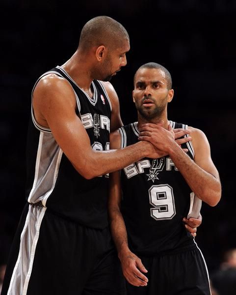 关于圣安东尼奥马刺迎欧联关键赛；今夜状态回暖；引发热议；医务组通报恢复的信息